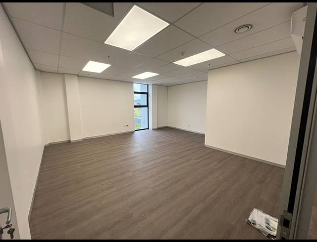 5,151M² WAREHOUSE TO LET IN SAMRAND BUSINESS PARK